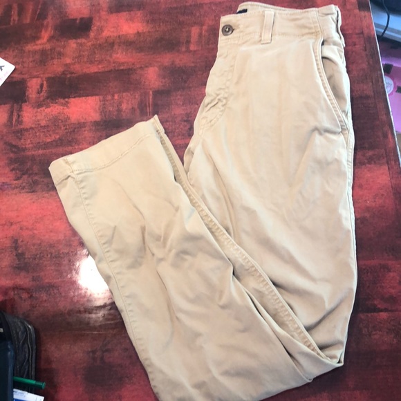 American eagle khakis - Picture 1 of 3